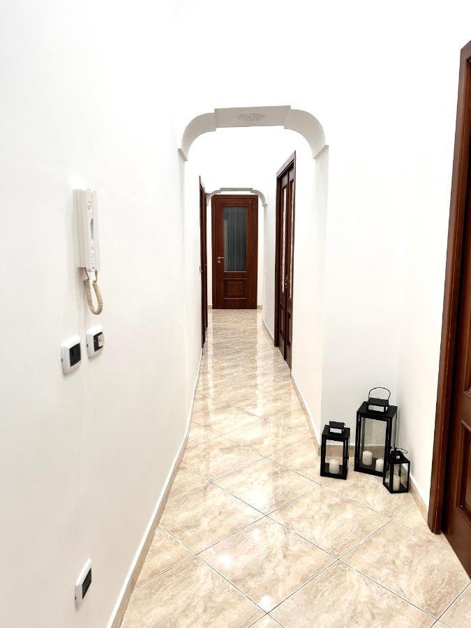 Apartamento Casa Vacanze The Fortress Nápoles Exterior foto